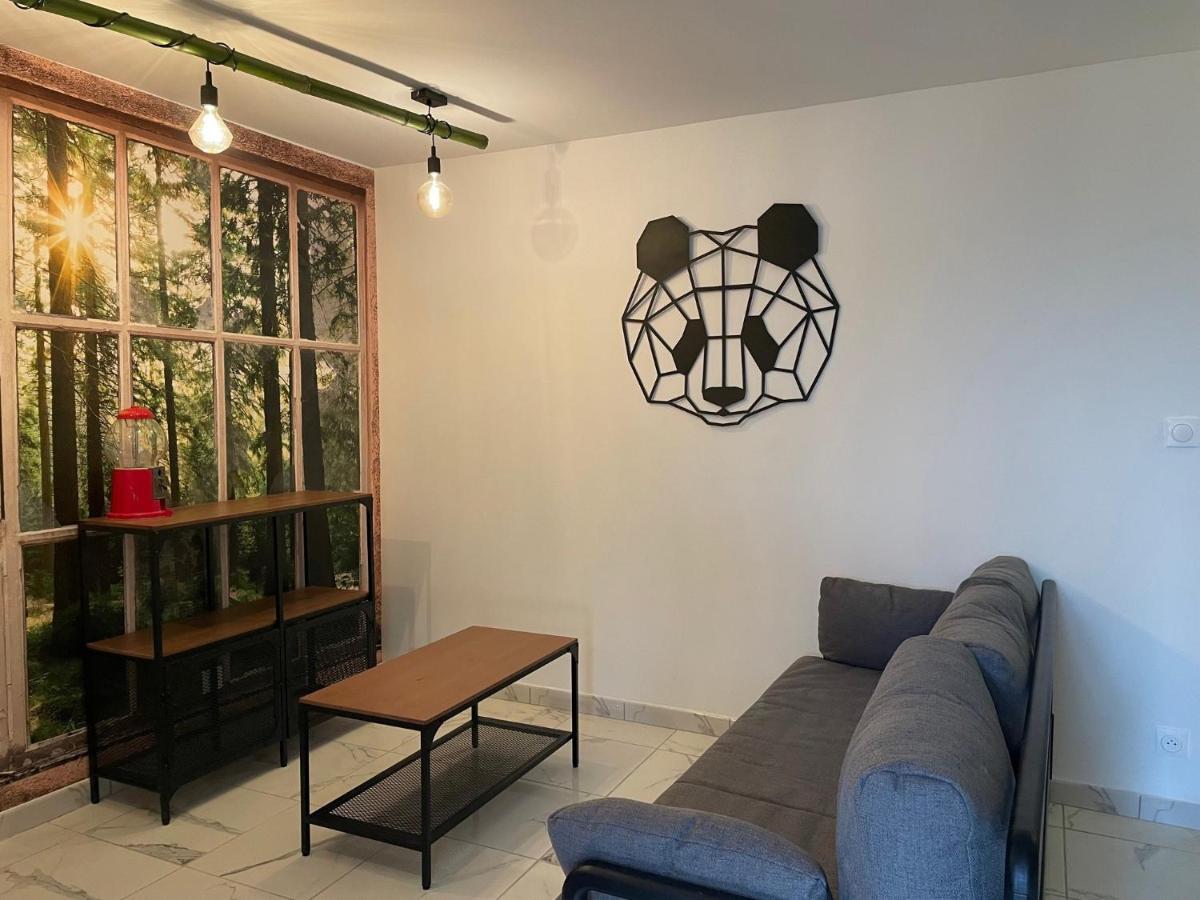 Reve De Panda Avec Sauna Et Jacuzzi Privatif Abrest Екстериор снимка